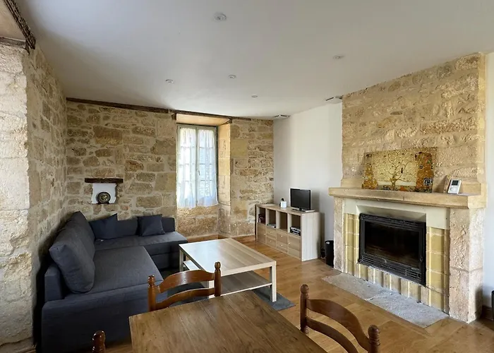 Proche De Sarlat -vue Exceptionnelle *